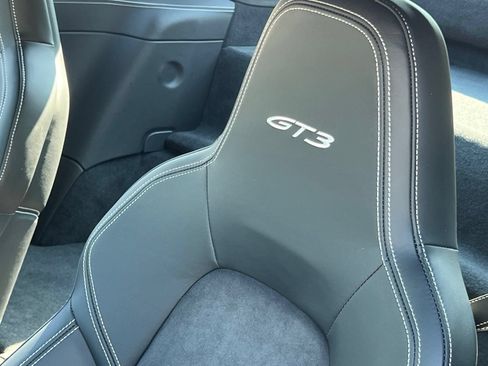 Certified 2024 Porsche 911 GT3 RWD image 32
