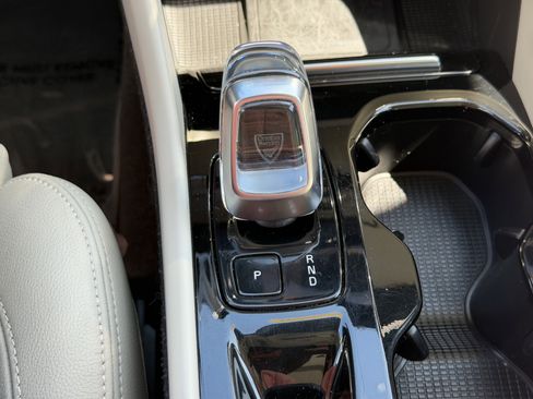 Certified 2023 Volvo XC40 B4 Plus w/ Protection Package Premier image 25