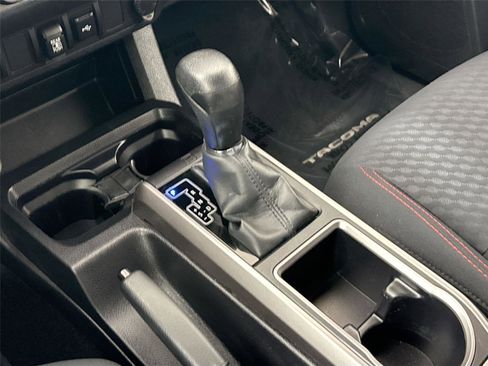 Certified 2022 Toyota Tacoma SR5 w/ Technology Package image 24