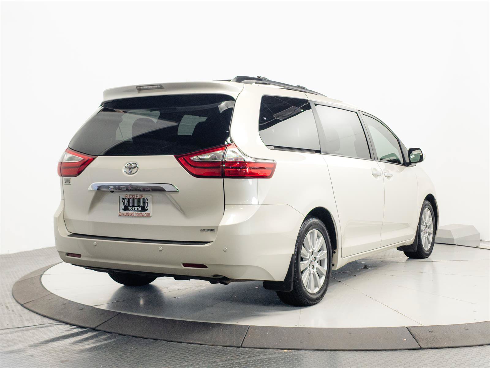 Used 2017 Toyota Sienna Limited Premium w/ Advanced Technology Package FWD image 15