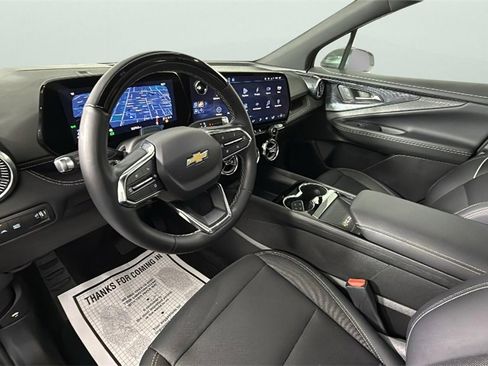 Used 2025 Chevrolet Blazer EV LT w/ Super Cruise Package image 18