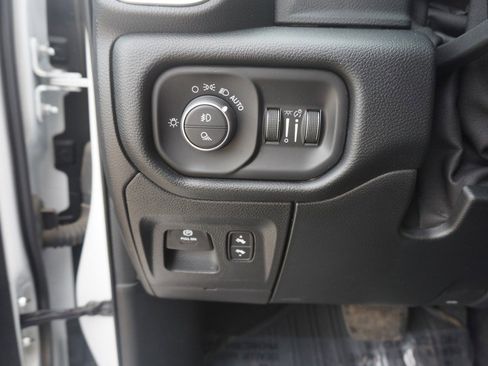Used 2020 RAM 1500 Laramie AWD/4WD image 18