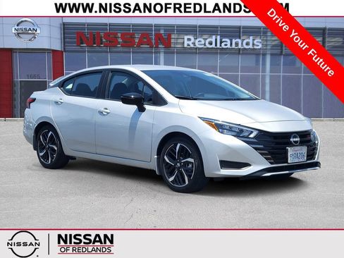 Used 2025 Nissan Versa SR w/ Trunk Package FWD image 1