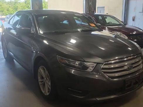 Used 2019 Ford Taurus SEL w/ Equipment Group 201A FWD image 3