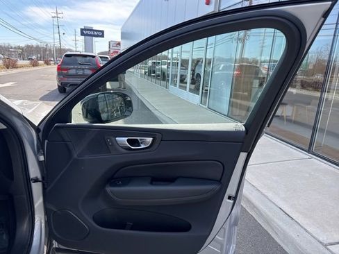 Certified 2025 Volvo XC60 B5 Plus w/ Climate Package AWD/4WD image 14