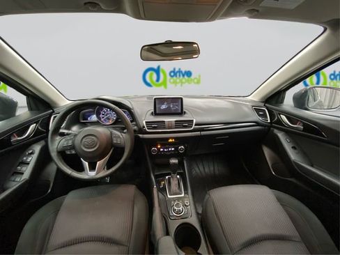 Used 2015 MAZDA MAZDA3 i Touring w/ Technology Package FWD image 29