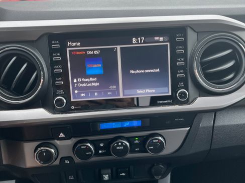 Certified 2022 Toyota Tacoma SR5 image 9