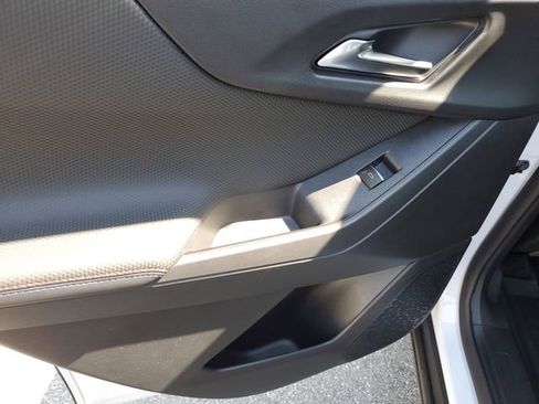 New 2026 Chevrolet Equinox RS w/ Convenience Package III AWD/4WD image 16