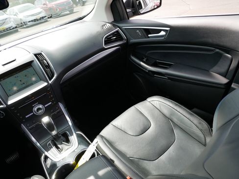 Used 2017 Ford Edge Titanium w/ Equipment Group 301A image 11