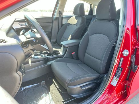 Used 2024 Kia Forte LXS image 11