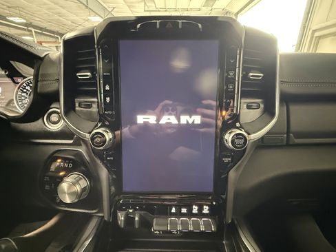 Used 2023 RAM 1500 Laramie AWD/4WD image 24