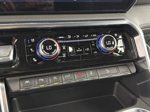 New 2026 GMC Sierra 1500 Denali w/ Denali Reserve Package AWD/4WD image 30
