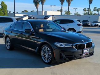 Certified 2023 BMW 530e w/ Convenience Package video 3