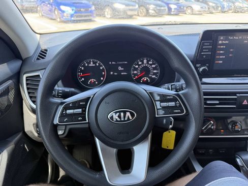 Used 2021 Kia Seltos LX AWD/4WD image 22