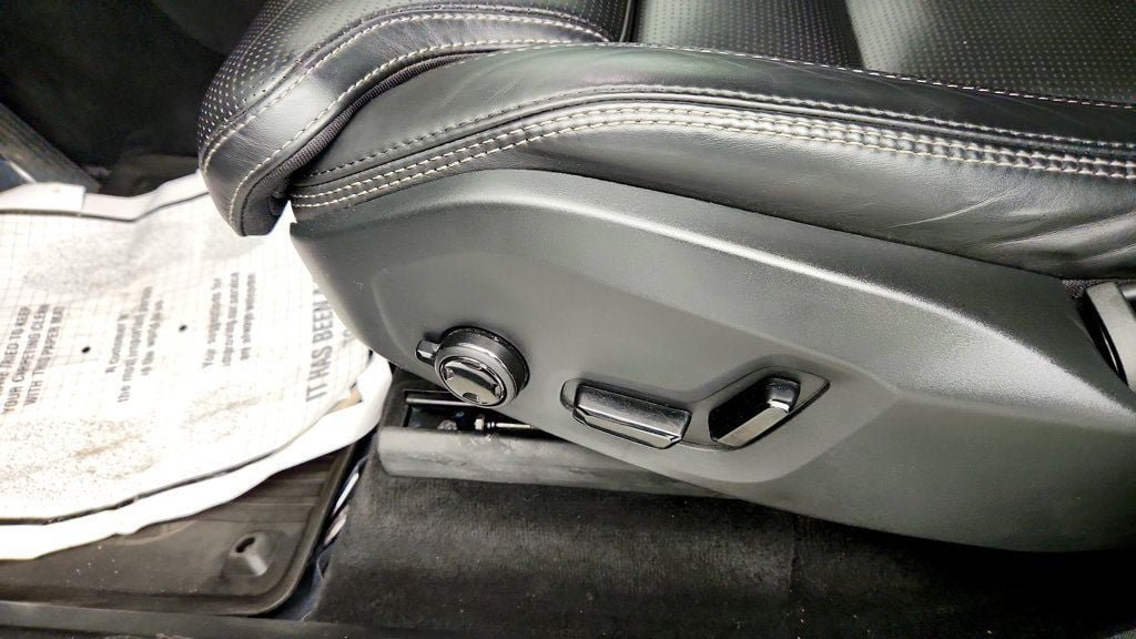 Used 2024 Volvo XC90 T8 Ultimate w/ Lounge Package AWD/4WD image 12