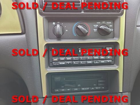 Used 2000 Ford Mustang Coupe image 16
