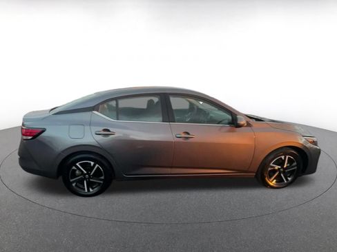 Used 2025 Nissan Sentra SV FWD image 13