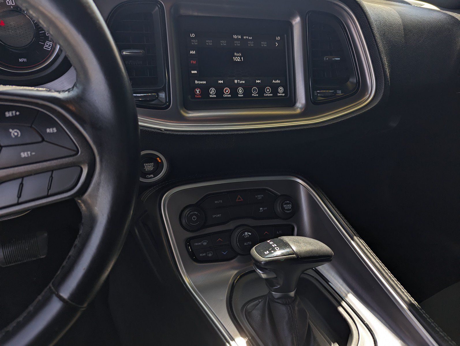 Certified 2022 Dodge Challenger SXT RWD image 10