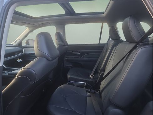 New 2026 Toyota Grand Highlander Limited image 14