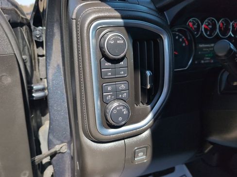 Used 2022 Chevrolet Silverado 1500 RST image 18
