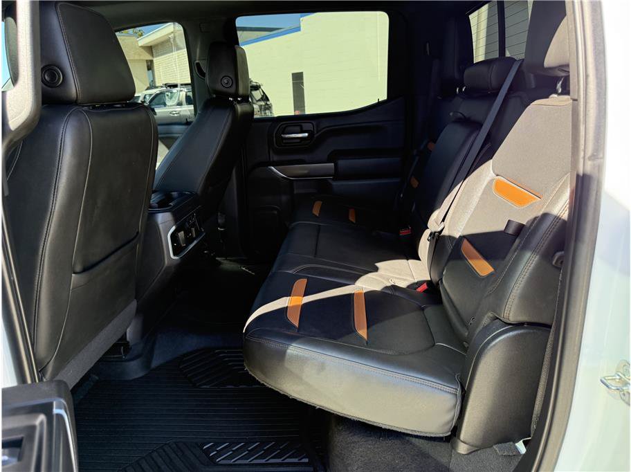 Used 2020 GMC Sierra 1500 AT4 w/ AT4 Premium Package AWD/4WD image 16