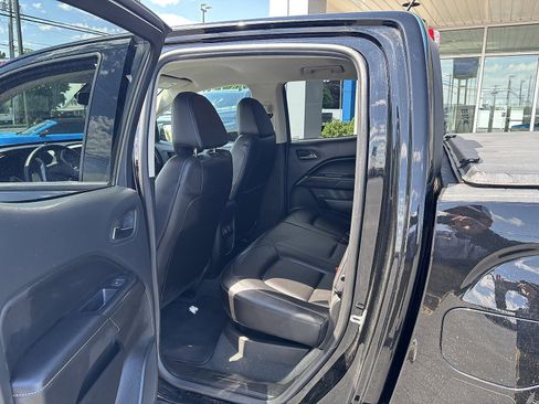Used 2022 GMC Canyon Elevation w/ Elevation Premium Package AWD/4WD image 6