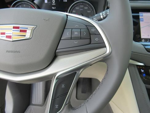 New 2026 Cadillac XT5 Premium Luxury w/ Driver Assist Package FWD image 26
