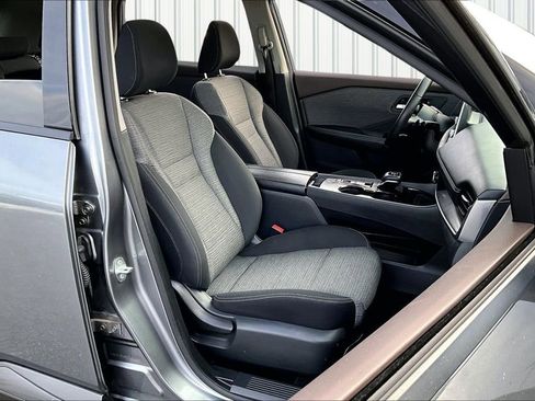 Used 2021 Nissan Rogue SV image 28