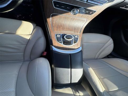 Used 2020 Mercedes-Benz C 300 4MATIC Sedan image 45