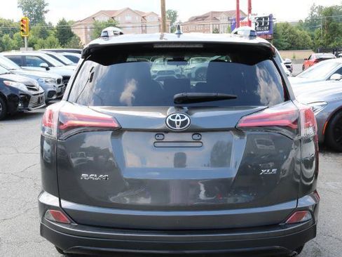 Used 2018 Toyota RAV4 XLE FWD image 6