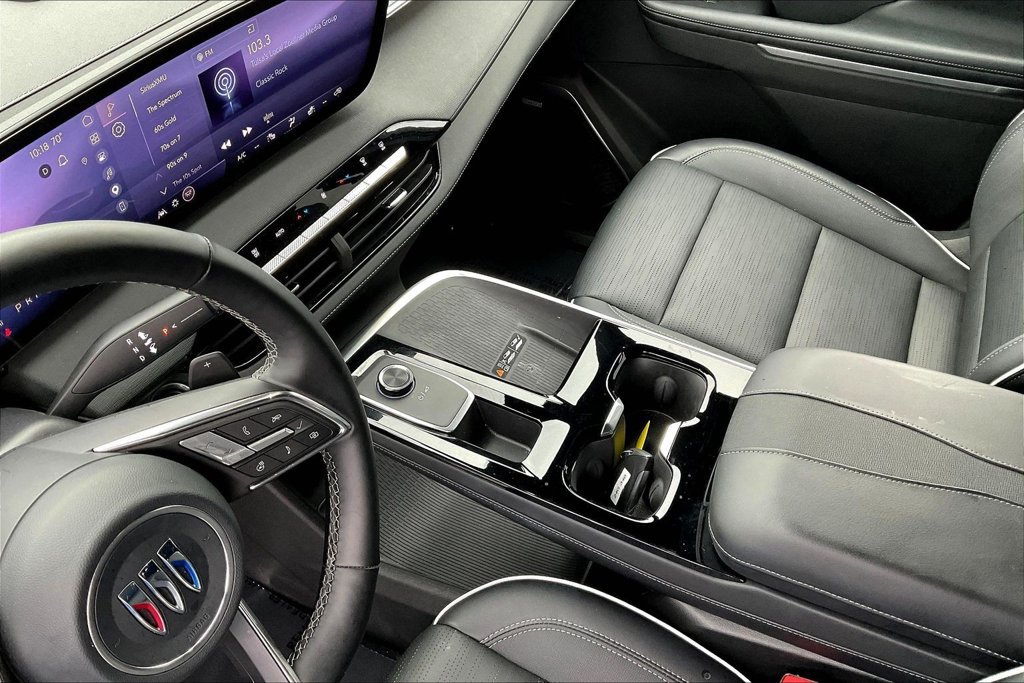 Used 2026 Buick Enclave Sport Touring FWD image 9