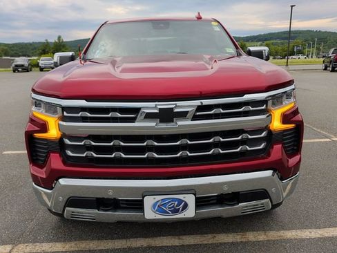 Used 2023 Chevrolet Silverado 1500 LTZ AWD/4WD image 32