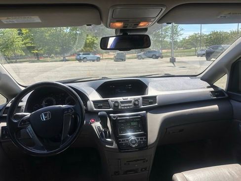 Used 2015 Honda Odyssey EX-L image 11
