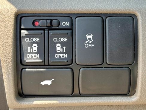 Used 2013 Honda Odyssey EX-L image 24