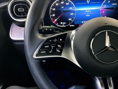 Used 2026 Mercedes-Benz GLC 300 4MATIC image 24