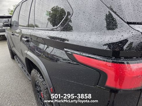 Used 2023 Toyota Sequoia TRD Pro AWD/4WD image 7