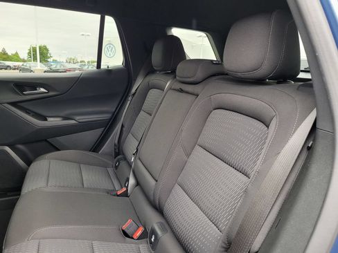 Used 2025 Chevrolet Equinox LT AWD/4WD image 14
