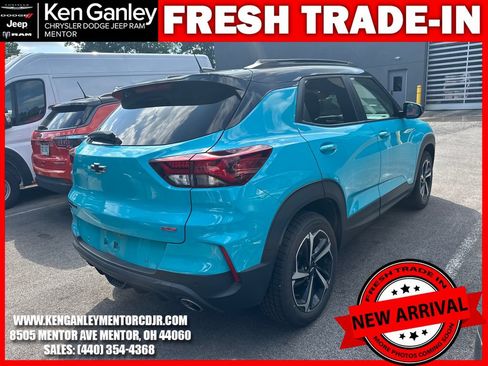 Used 2021 Chevrolet TrailBlazer RS w/ Sun and Liftgate Package AWD/4WD image 11