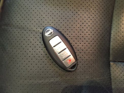 Used 2019 Nissan Sentra SR Turbo w/ Premium Package (SR Turbo) FWD image 32