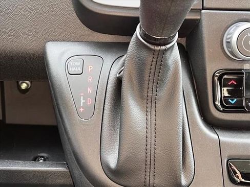 New 2025 RAM ProMaster 3500 w/ Quick Order Package 22G SLT image 17