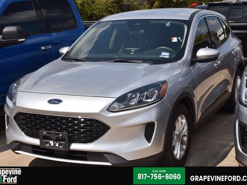 Used 2020 Ford Escape SE FWD image 1