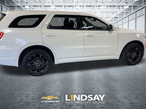 Used 2022 Dodge Durango SXT w/ Blacktop Package image 2
