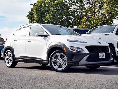 Certified 2023 Hyundai Kona SEL AWD/4WD image 2