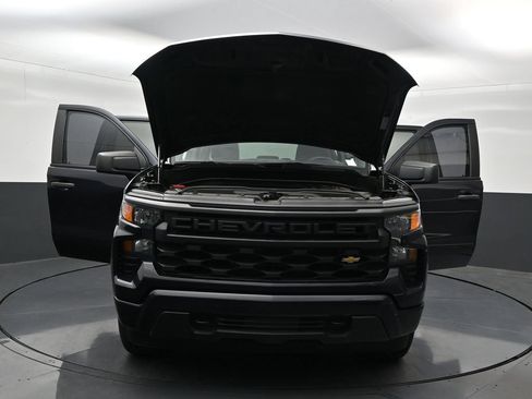 Used 2023 Chevrolet Silverado 1500 Custom RWD image 36