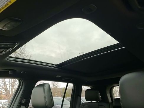 New 2026 Jeep Grand Cherokee Limited image 32