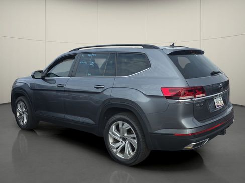 Used 2021 Volkswagen Atlas SE w/ Towing Package image 5