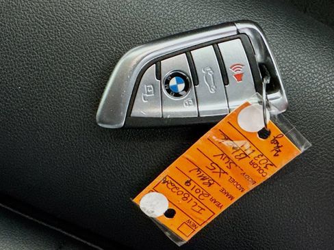 Used 2019 BMW X5 xDrive40i w/ Premium Package 2 AWD/4WD image 39