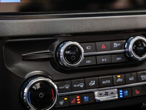 Used 2026 Ford F450 Platinum w/ FX4 Off-Road Package image 67