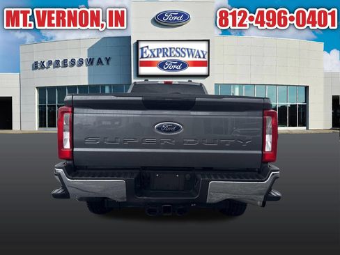 Used 2024 Ford F250 XLT w/ FX4 Off-Road Package AWD/4WD image 5