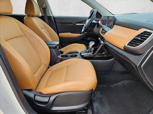 Used 2025 Kia Seltos EX w/ EX Sunroof Package image 22